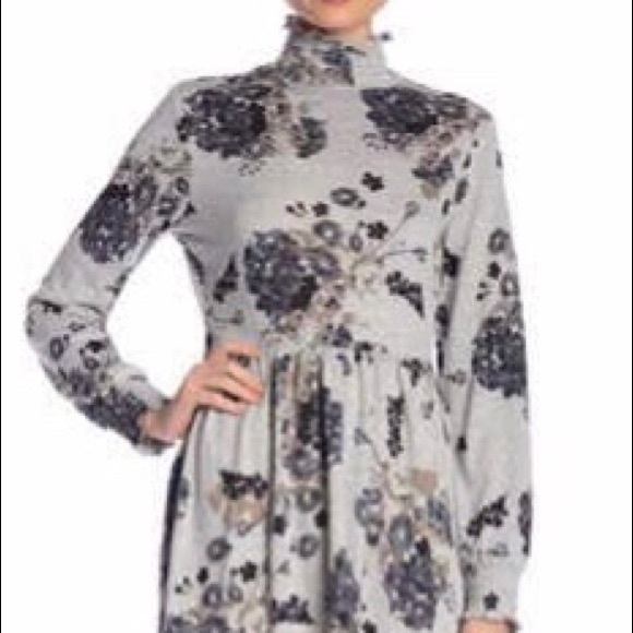 DRESS - Picture 5 of 5